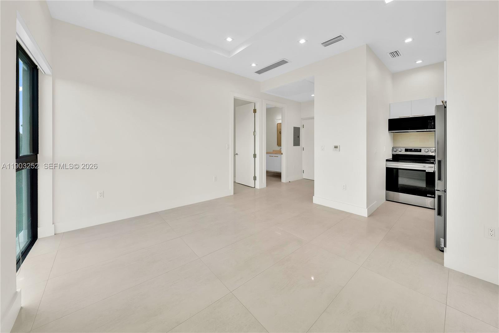 530 Southwest 11th Avenue, Unit 103 Miami, FL 33130 - Photo 9 of 18