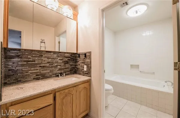 $2,500 | 130 East Virginia, Overton, NV 89040