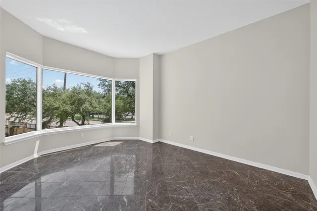 $349,000 | 2001 Holcombe Boulevard, Unit 206, Houston, TX 77030