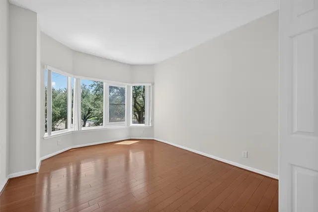 $349,000 | 2001 Holcombe Boulevard, Unit 206, Houston, TX 77030