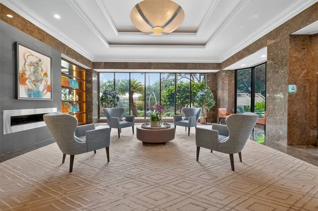 $349,000 | 2001 Holcombe Boulevard, Unit 206, Houston, TX 77030