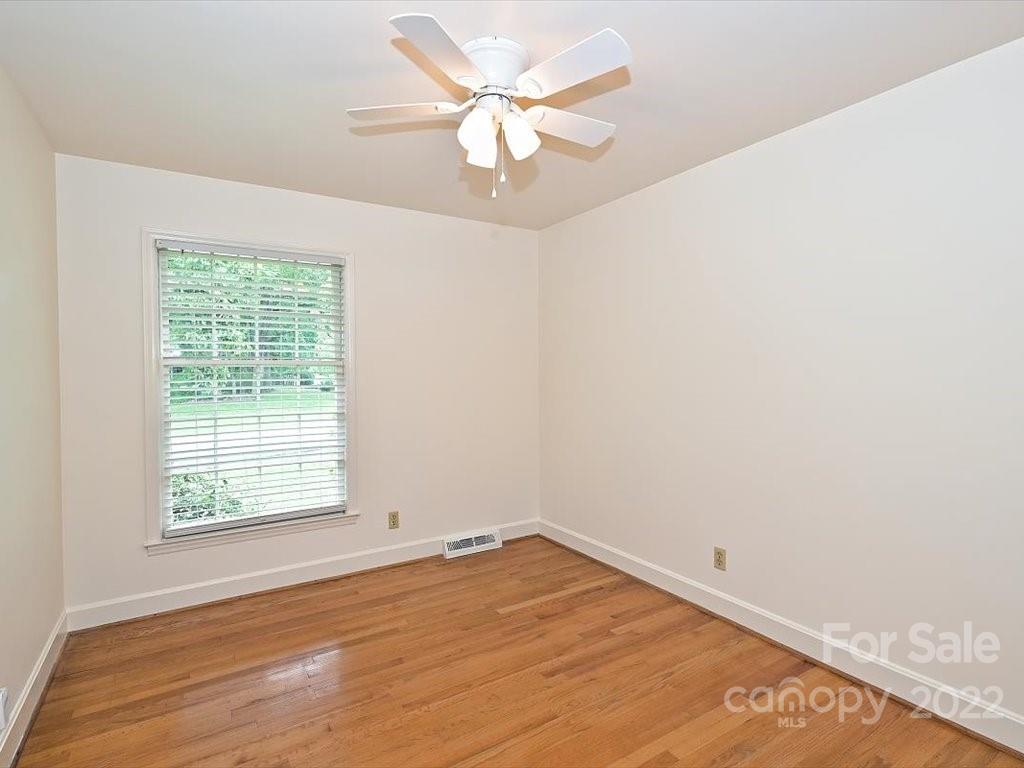 6930 Windyrush Road Charlotte, NC 28226 - Photo 16 of 21 Gallery Image 16