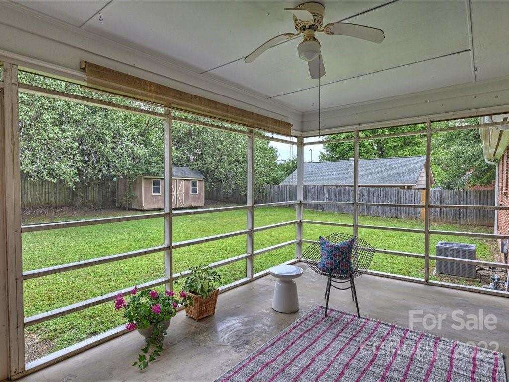 6930 Windyrush Road Charlotte, NC 28226 - Photo 17 of 21 Gallery Image 17