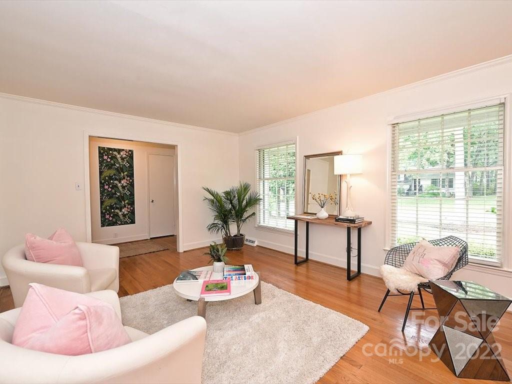 6930 Windyrush Road Charlotte, NC 28226 - Photo 4 of 21 Gallery Image 4
