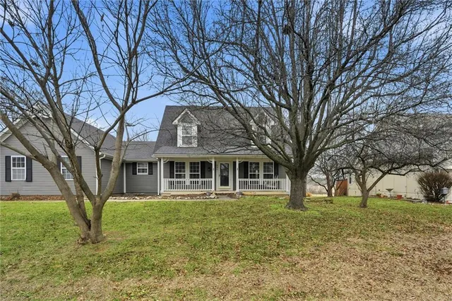 $365,000 | 802 South Morgan Drive, Peculiar, MO 64078