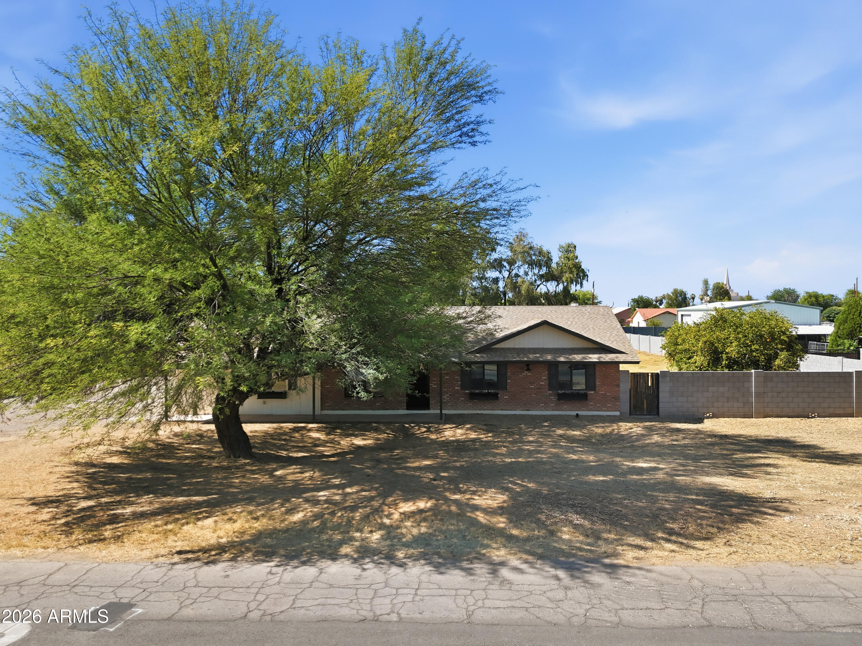 2266 East Willis Road Gilbert, AZ 85297 - Photo 30 of 95