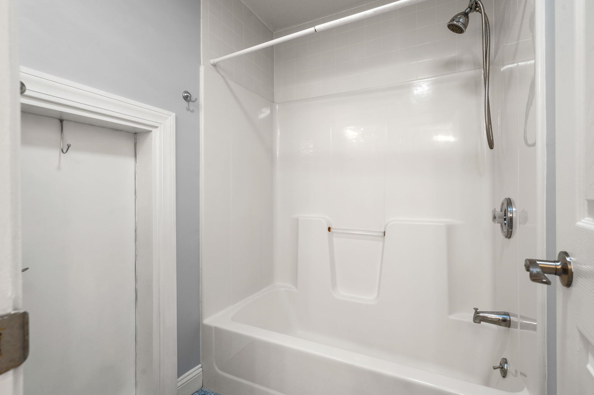 38 Farmington Road Nashua, NH 03060 - Photo 39 of 47