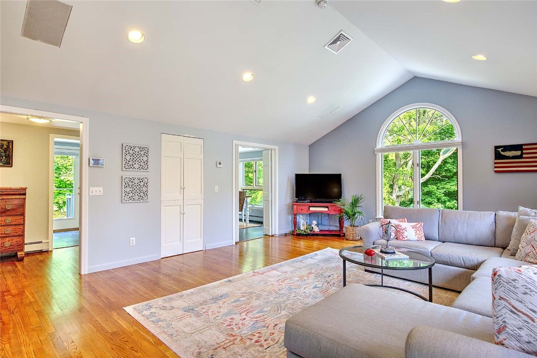 251 Succotash Road South Kingstown, RI 02879 - Photo 15 of 50