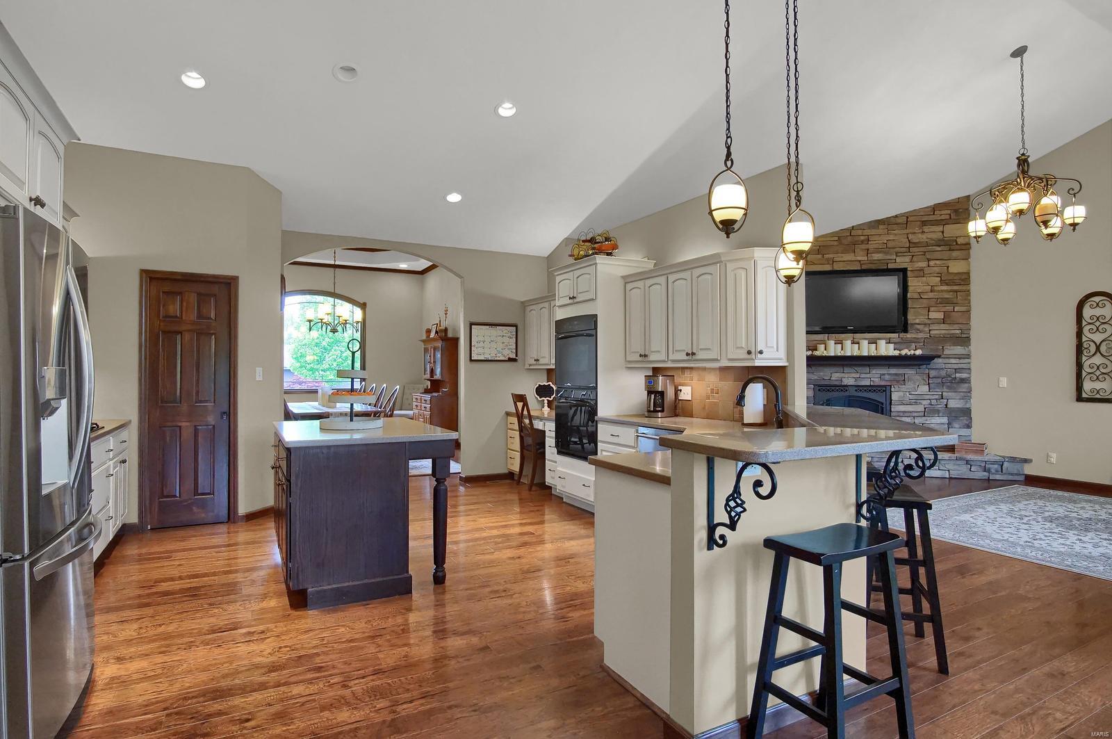 2450 Becker Road Highland, IL 62249 - Photo 12 of 54