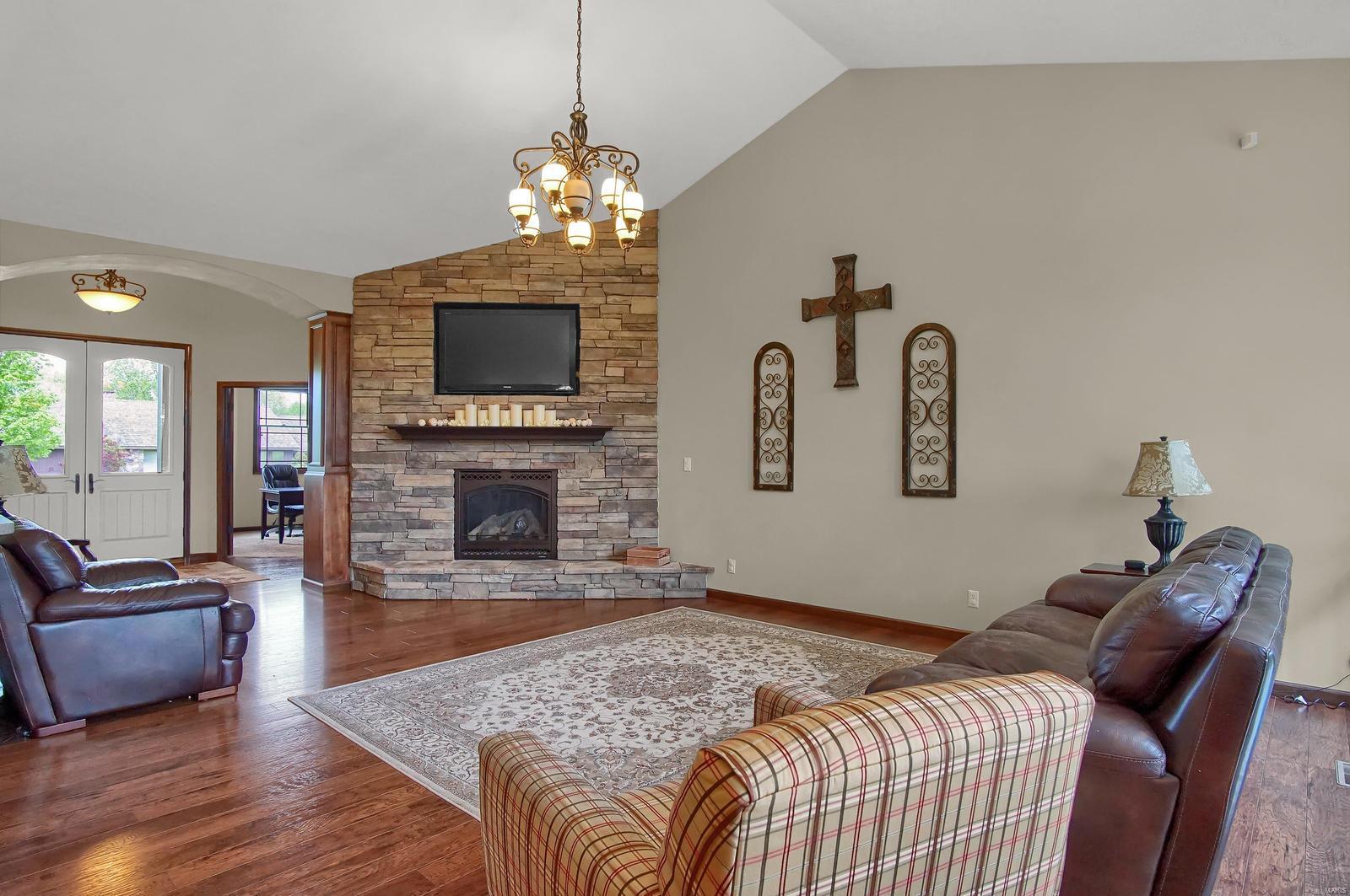 2450 Becker Road Highland, IL 62249 - Photo 14 of 54