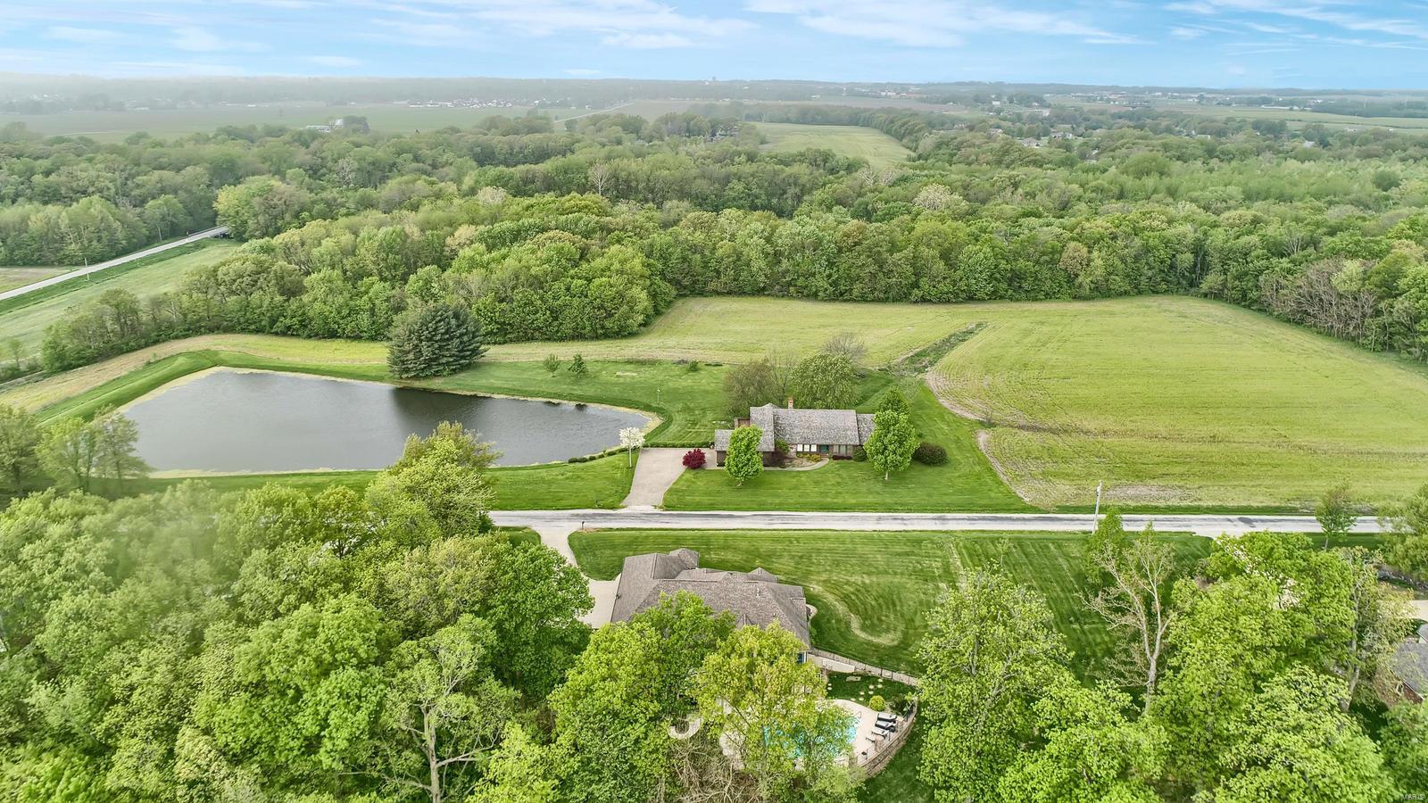 2450 Becker Road Highland, IL 62249 - Photo 3 of 54