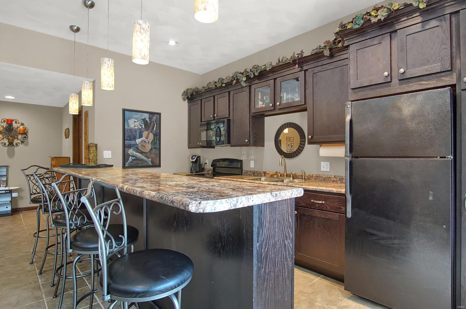 2450 Becker Road Highland, IL 62249 - Photo 39 of 54