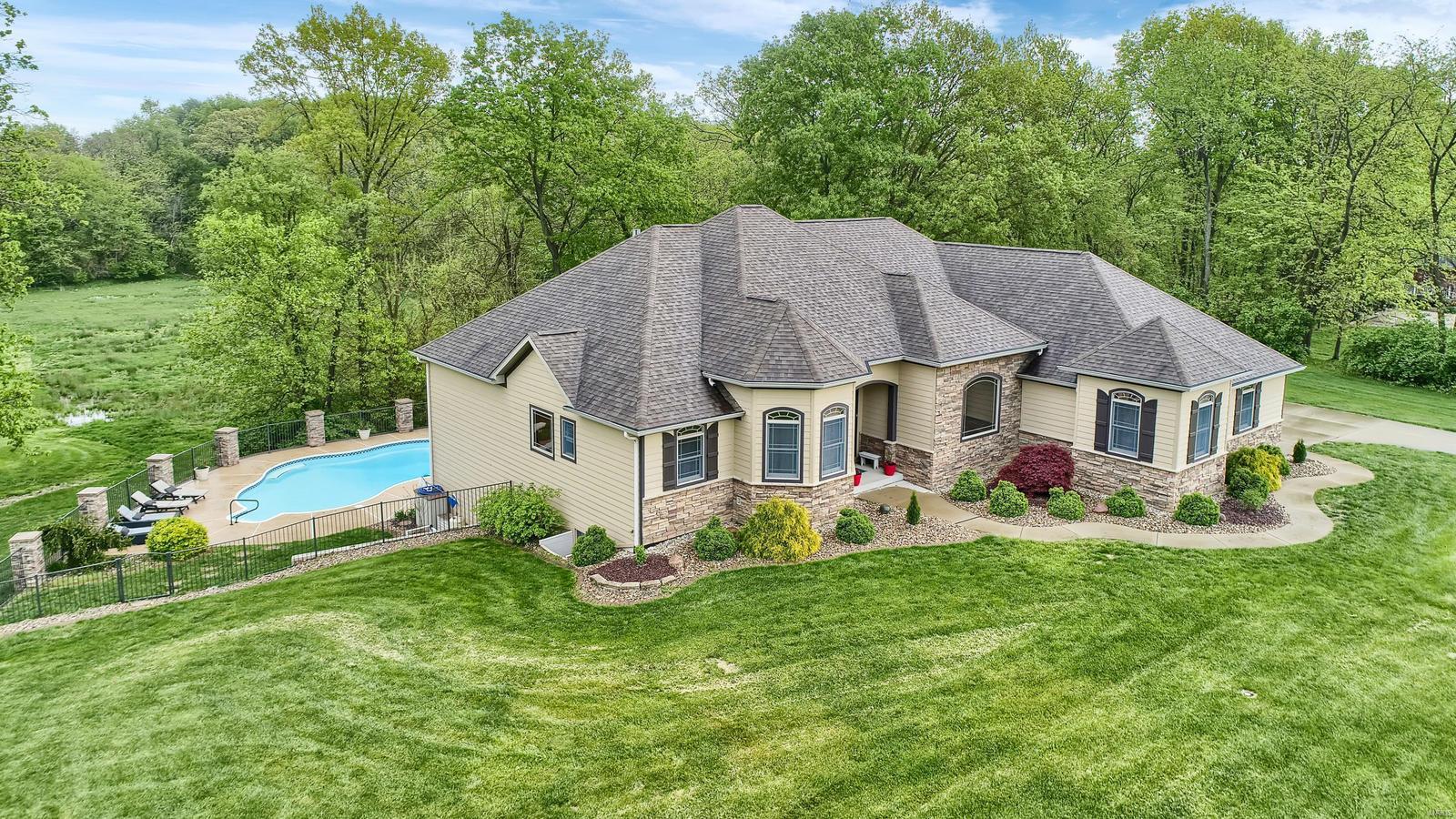 2450 Becker Road Highland, IL 62249 - Photo 41 of 54