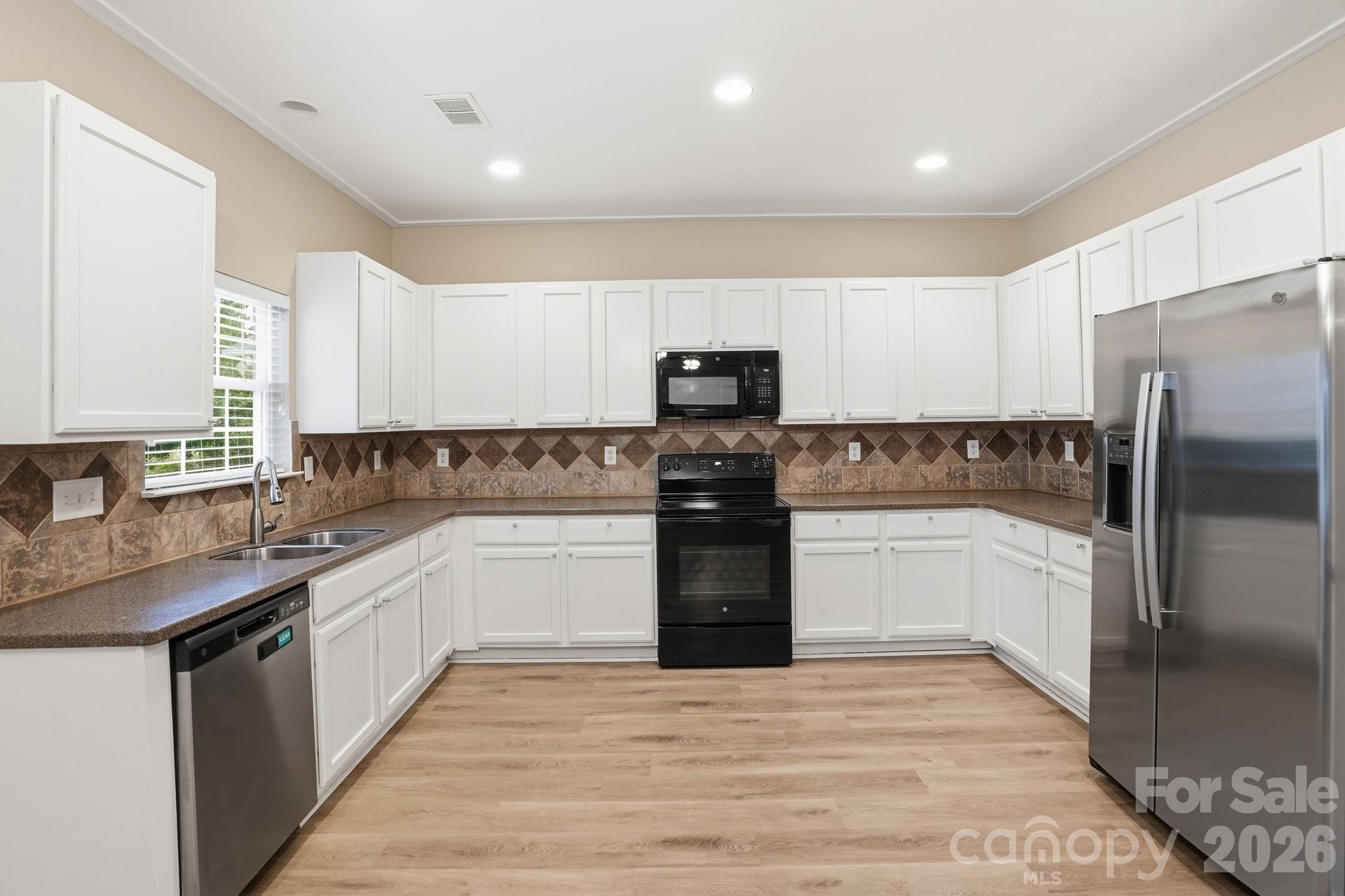 6427 Hermsley Road Charlotte, NC 28278 - Photo 20 of 45