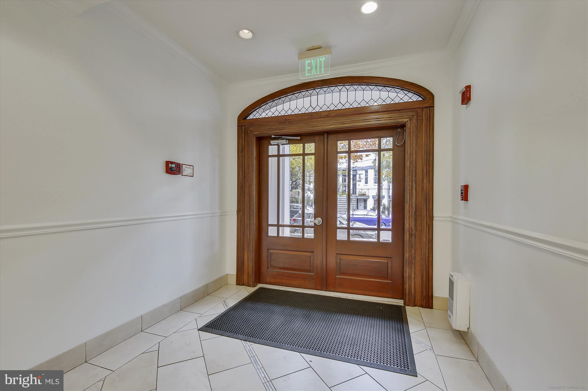 1816 Kalorama Road Northwest, Unit 302 Washington, DC 20009 - Photo 4 of 45 Gorgeous front doors!