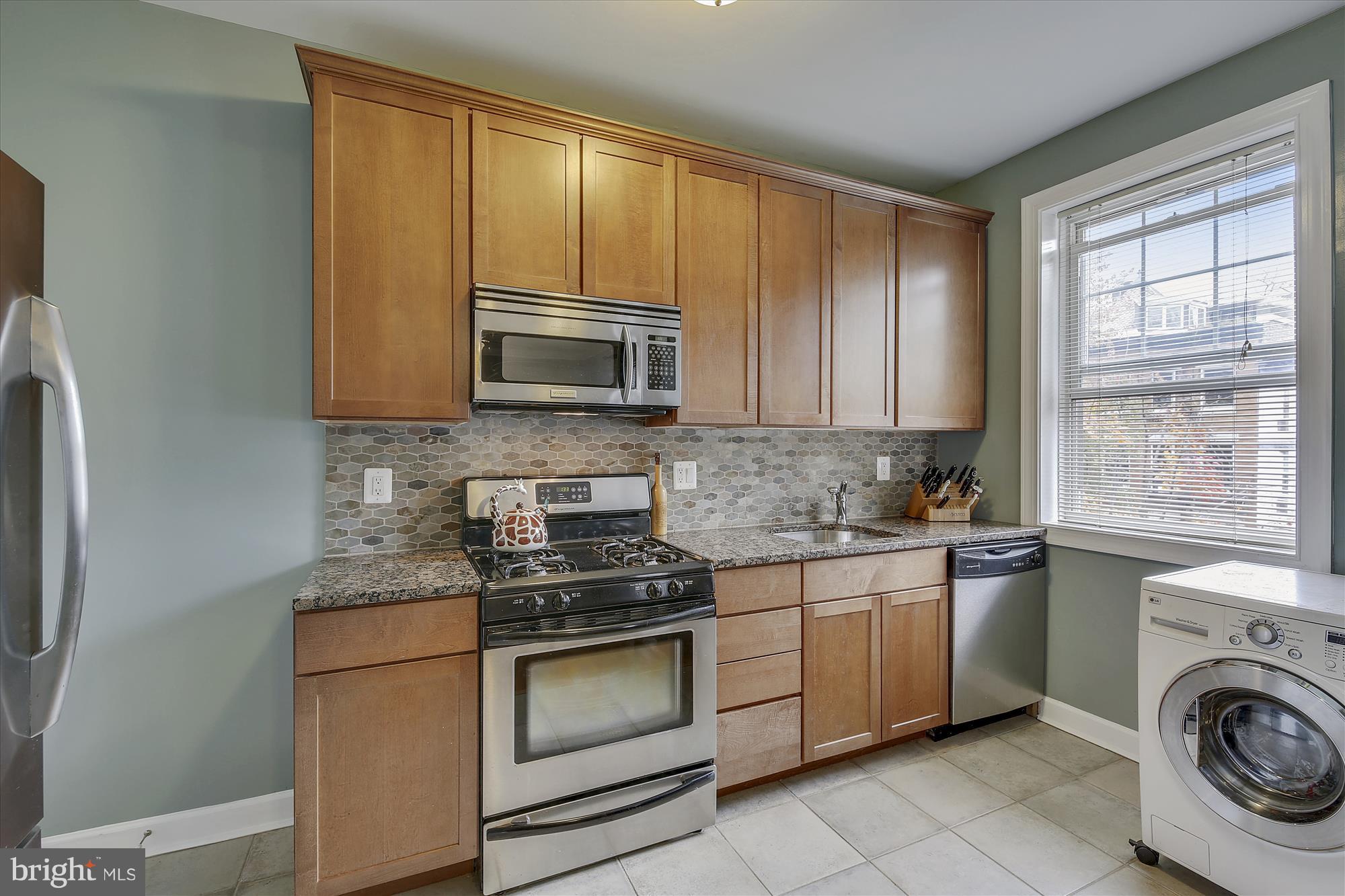 1816 Kalorama Road Northwest, Unit 302 Washington, DC 20009 - Photo 9 of 45 Ceramic Flooring