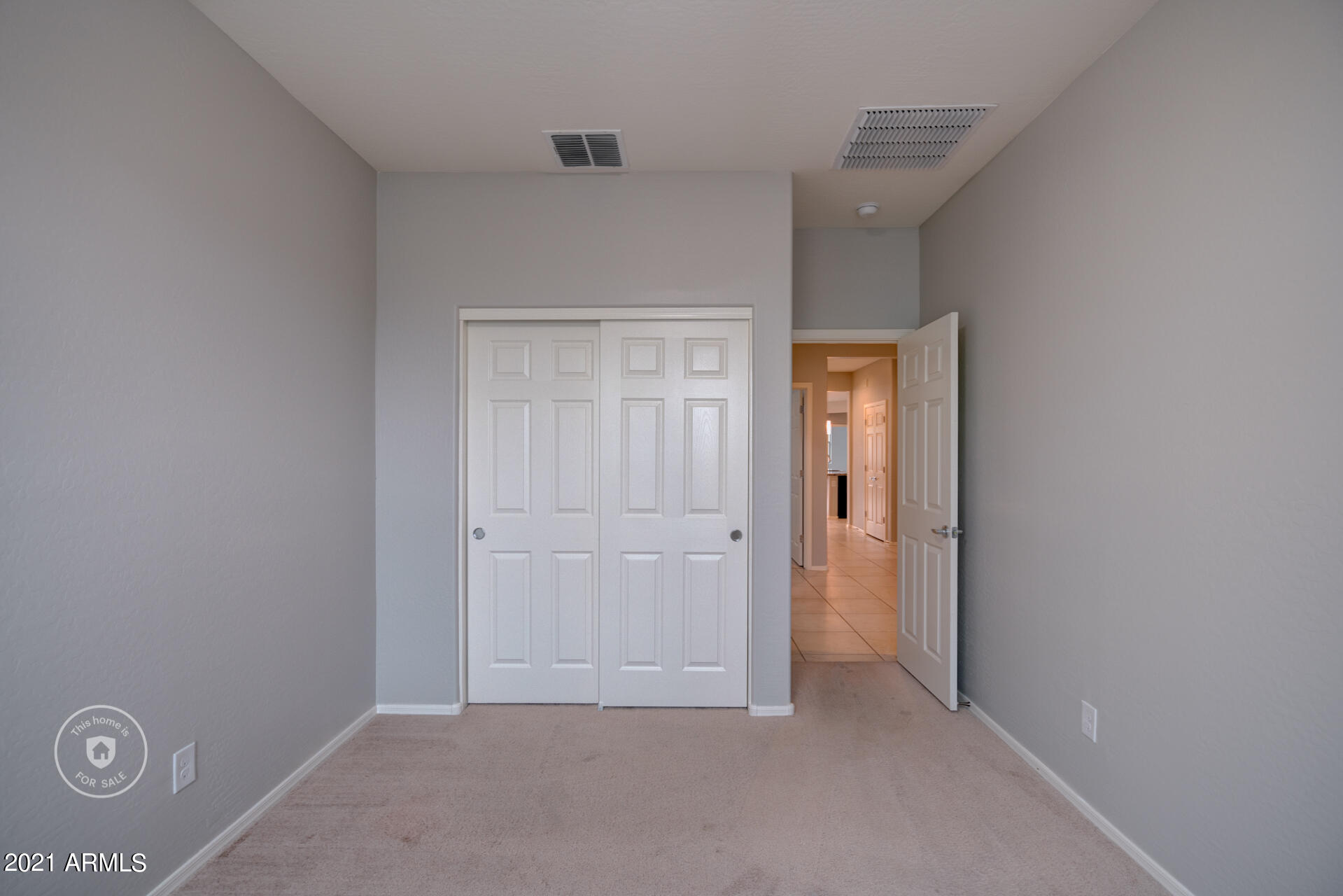 2417 East Beverly Road Phoenix, AZ 85042 - Photo 16 of 24 photo_16