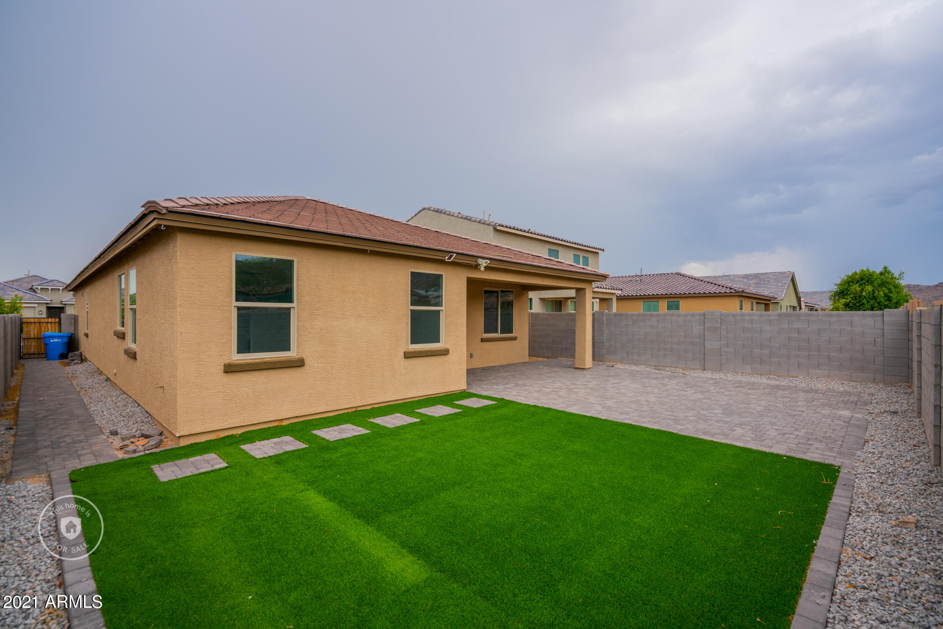 2417 East Beverly Road Phoenix, AZ 85042 - Photo 20 of 24 photo_20