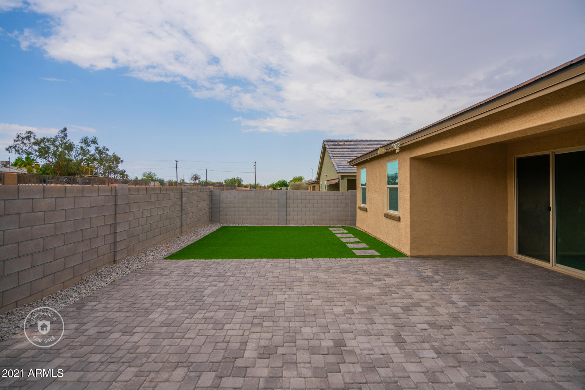 2417 East Beverly Road Phoenix, AZ 85042 - Photo 21 of 24 photo_21