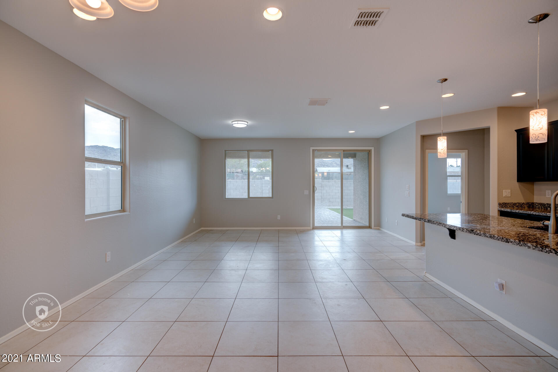 2417 East Beverly Road Phoenix, AZ 85042 - Photo 3 of 24 photo_03