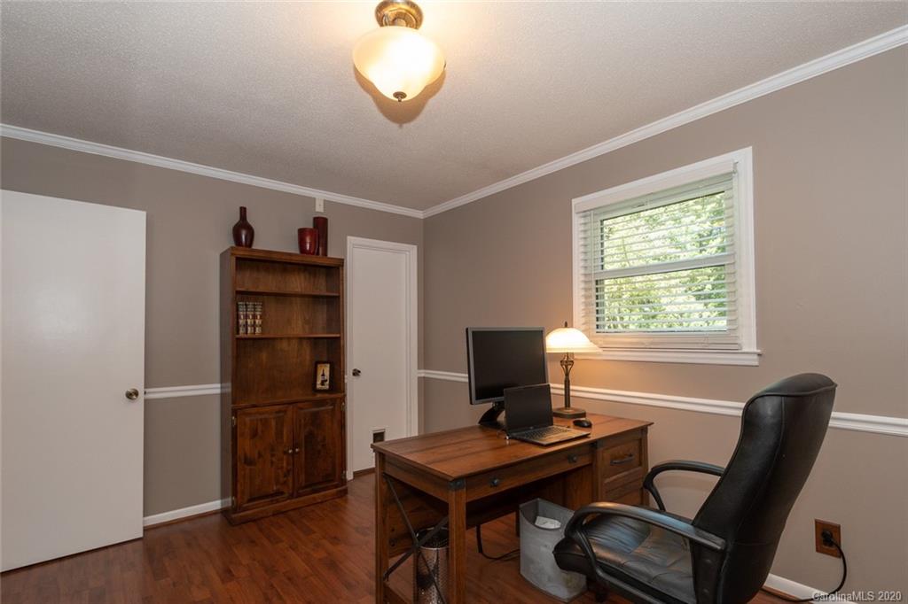 1101 Elliott Road Charlotte, NC 28216 - Photo 22 of 41 Gallery Image 22