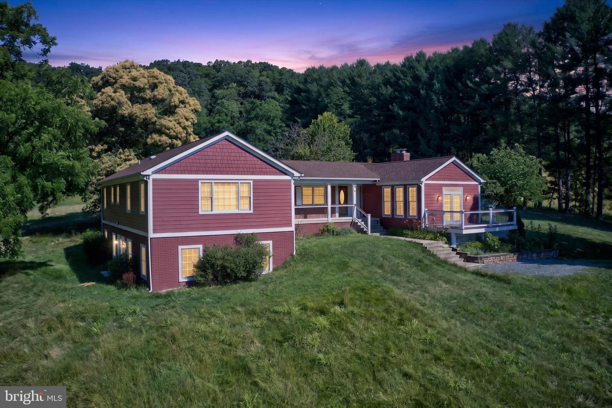 13471 Sagle Road Purcellville, VA 20132 - Photo 2 of 61
