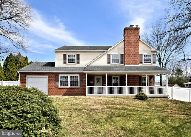 $360,000 | 109 Old Airport Road, Douglassville, PA 19518