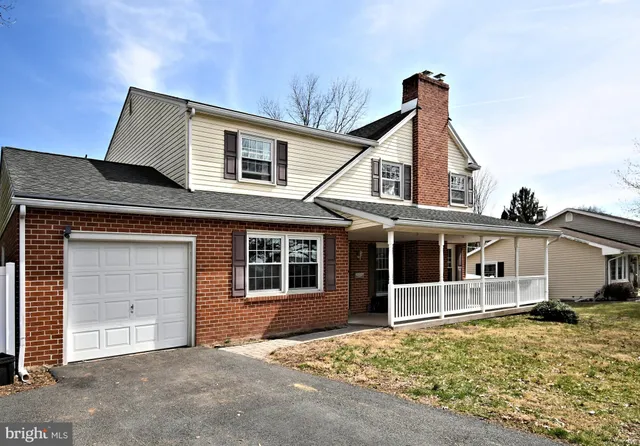 $360,000 | 109 Old Airport Road, Douglassville, PA 19518