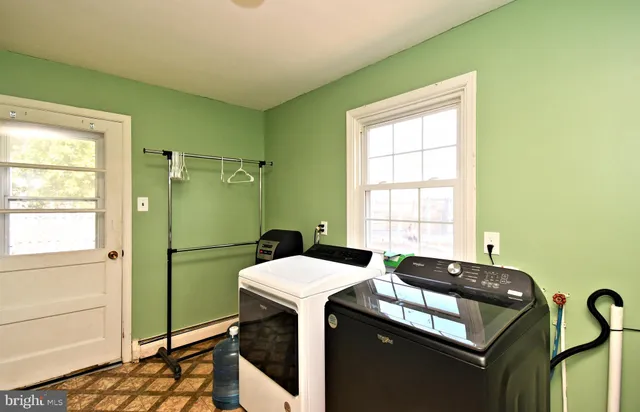 $360,000 | 109 Old Airport Road, Douglassville, PA 19518