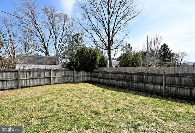 $360,000 | 109 Old Airport Road, Douglassville, PA 19518