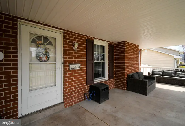 $360,000 | 109 Old Airport Road, Douglassville, PA 19518