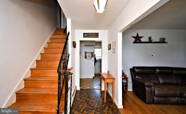 $360,000 | 109 Old Airport Road, Douglassville, PA 19518