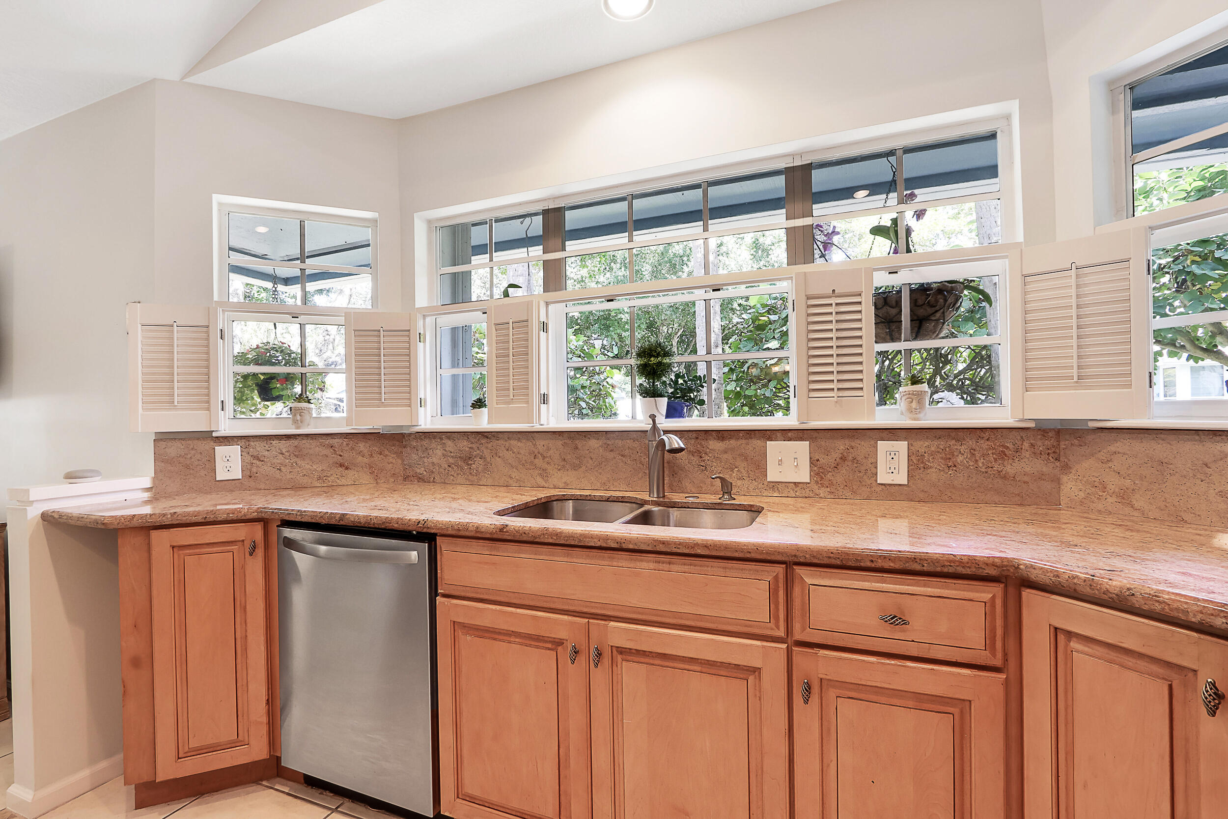 628 Ocean Dunes Circle Jupiter, FL 33477 - Photo 29 of 52 628 Ocean Dunes Cir Jupiter FL-print-036