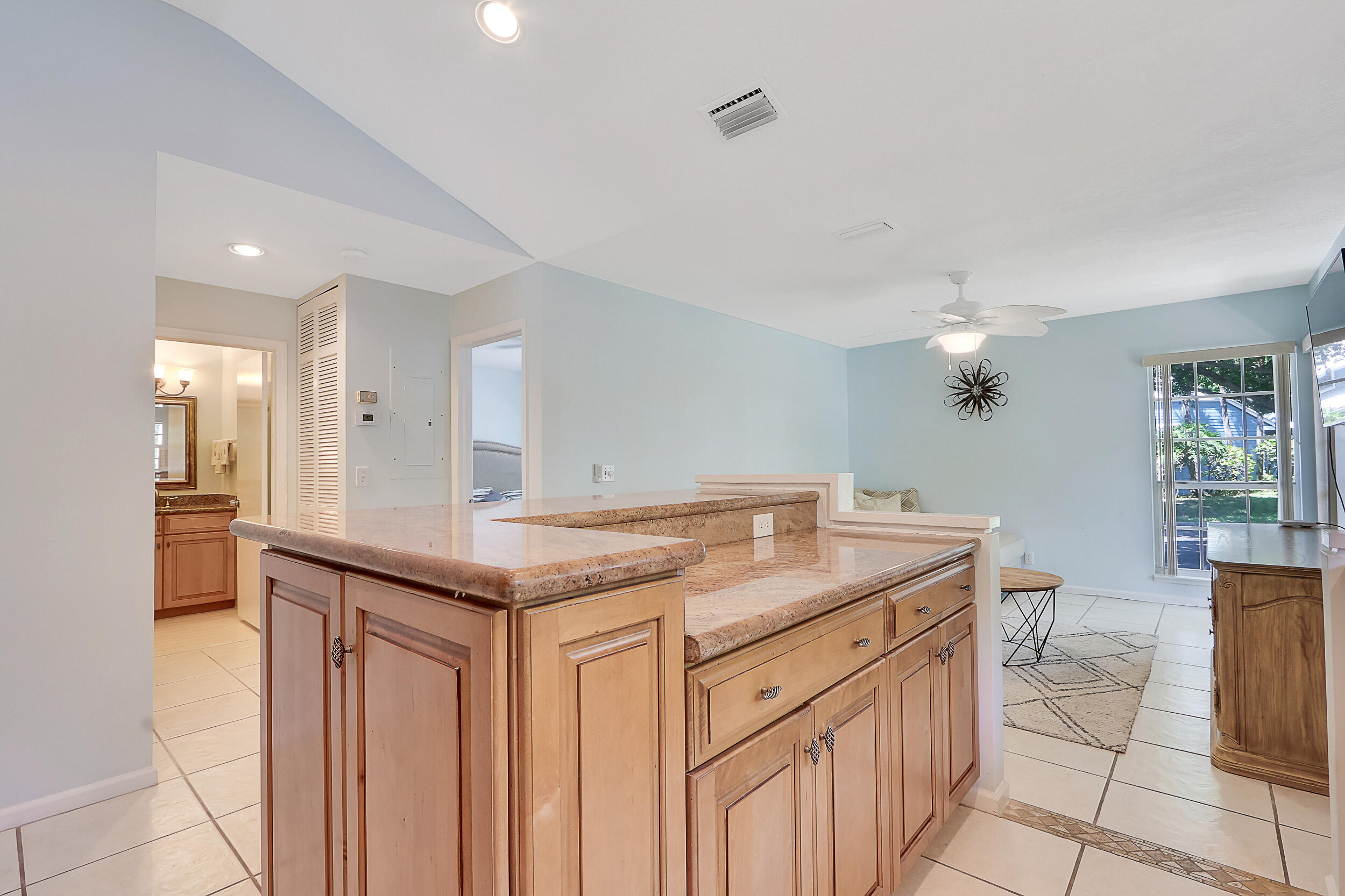 628 Ocean Dunes Circle Jupiter, FL 33477 - Photo 30 of 52 628 Ocean Dunes Cir Jupiter FL-print-037