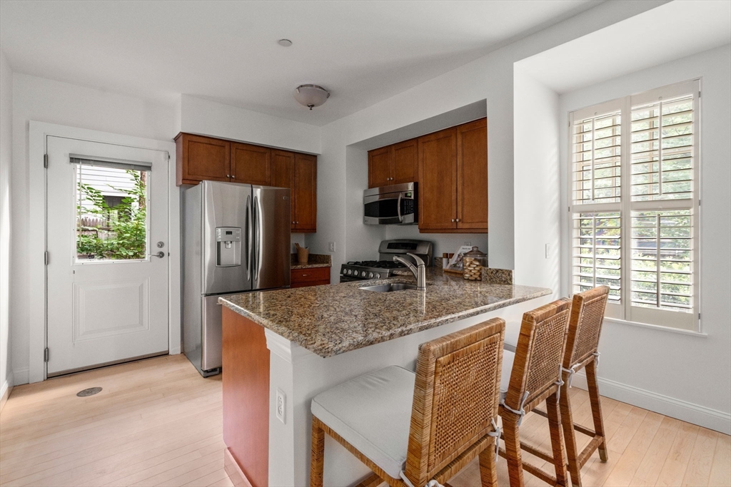 99 Crowninshield Road, Unit 99 Brookline, MA 02446 - Photo 6 of 17