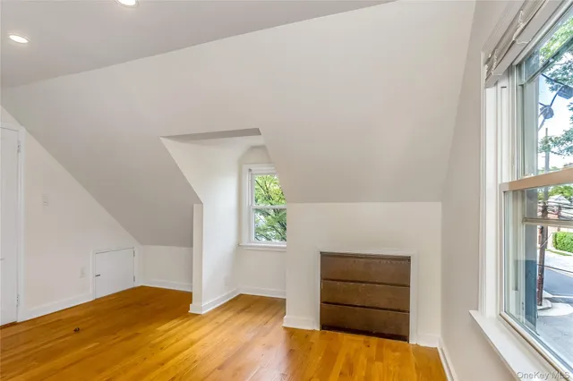 $795,000 | 136 North 1st Street, New Hyde Park, NY 11040