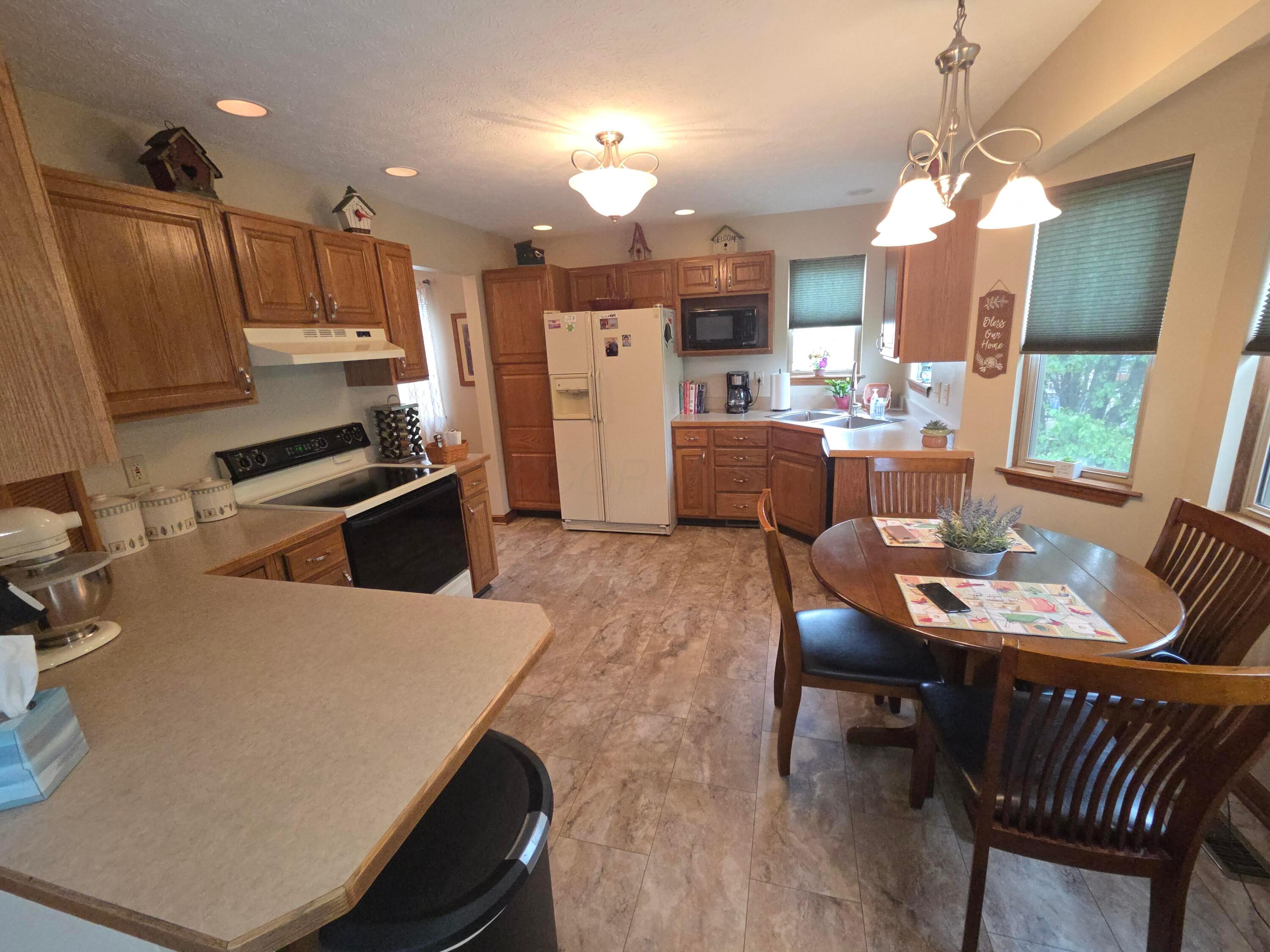 240 Jefferson Ridge Drive Pataskala, OH 43062 - Photo 31 of 49 20250505_111902