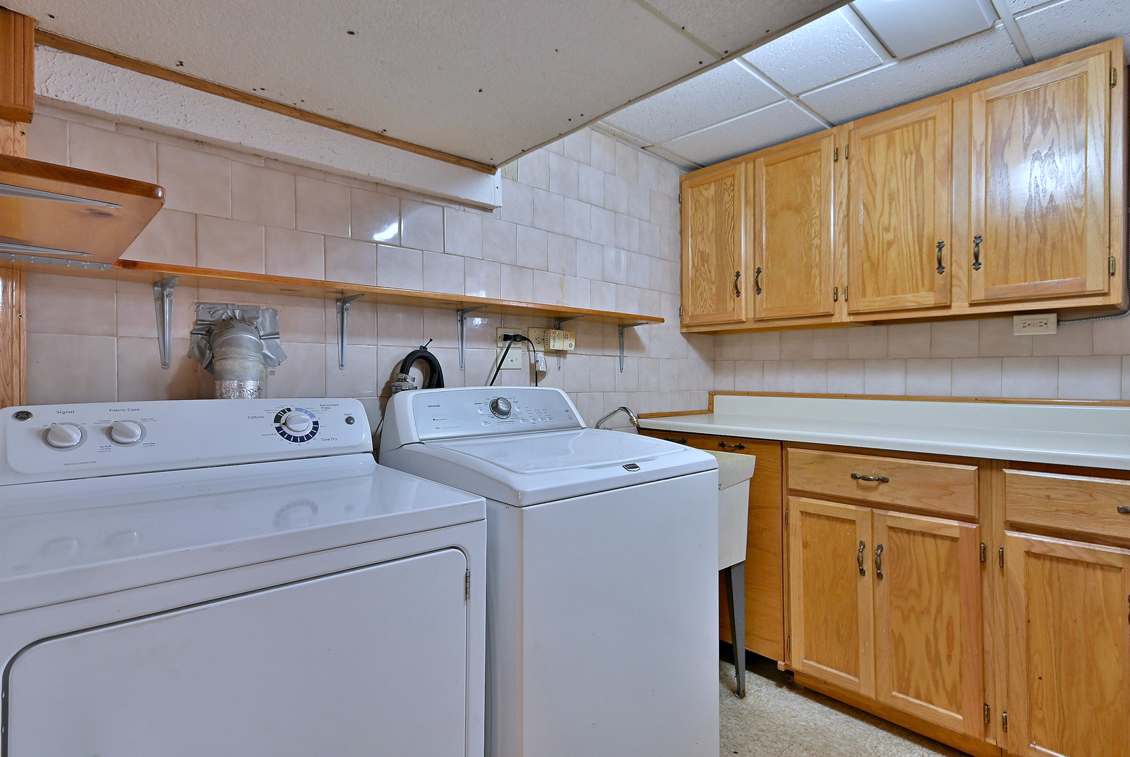2247 Elm Street River Grove, IL 60171 - Photo 25 of 31 a utility room with dryer and washer
