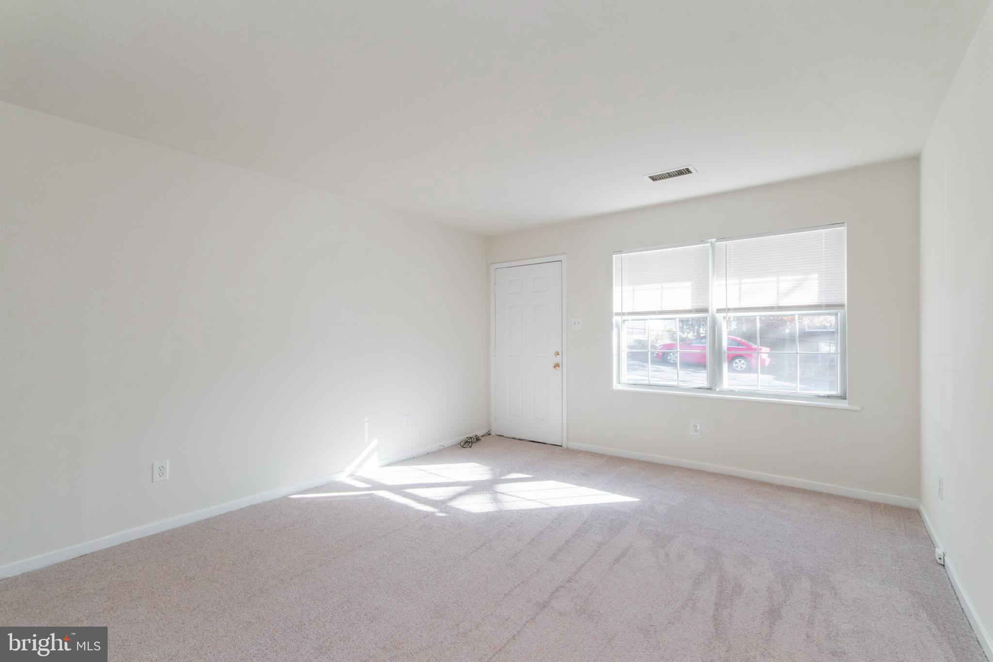 428 Harmon Road Philadelphia, PA 19128 - Photo 7 of 45