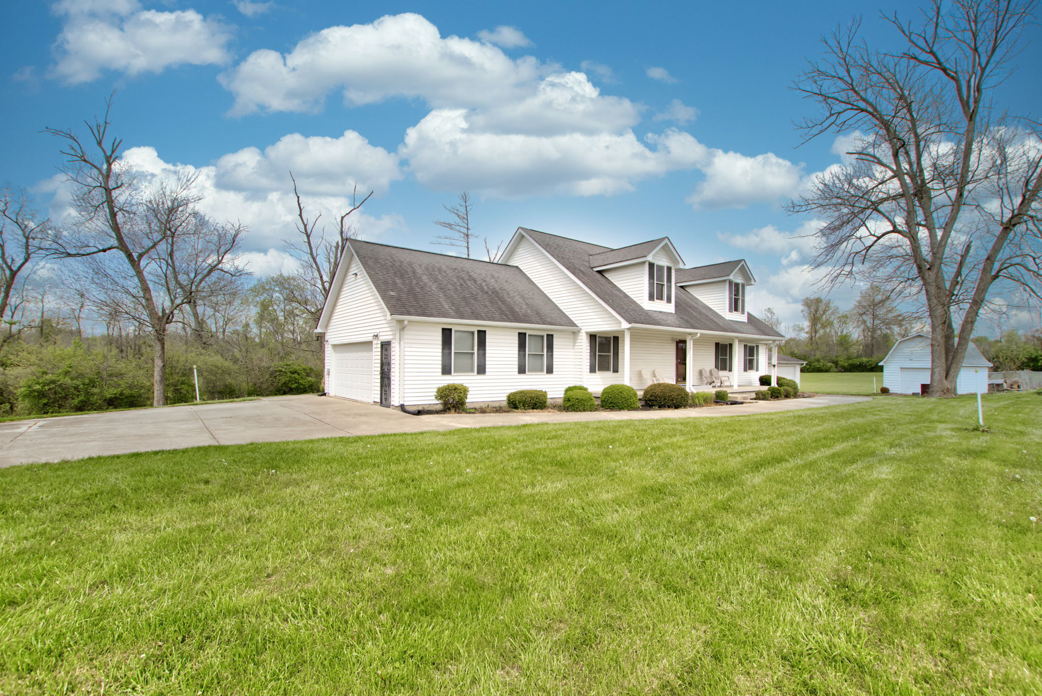 6320 Mendenhall Road Indianapolis, IN 46221 - Photo 3 of 82 Gallery Image 3