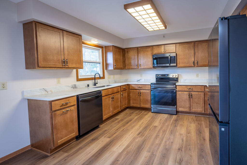 W225S9080 Mt Carmel Road Big Bend, WI 53103 - Photo 12 of 46 BigBendProperty4-13-26-18