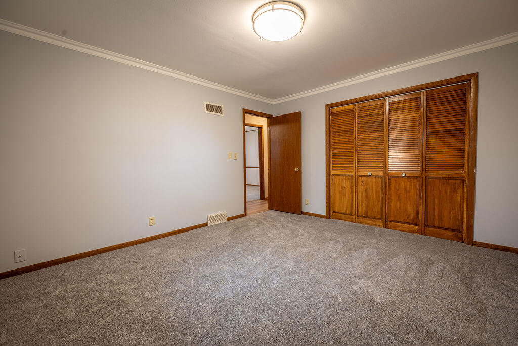 W225S9080 Mt Carmel Road Big Bend, WI 53103 - Photo 19 of 46 BigBendProperty4-13-26-25