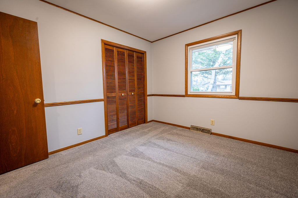 W225S9080 Mt Carmel Road Big Bend, WI 53103 - Photo 23 of 46 BigBendProperty4-13-26-29