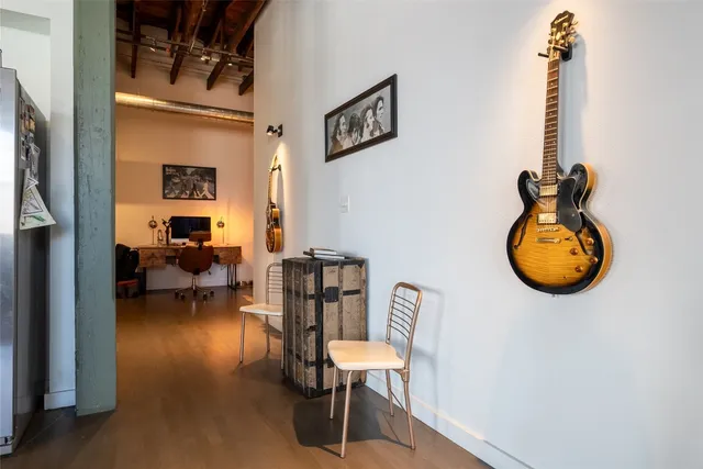 $1,900 | 102 East 2nd Street, Unit 201, Taylor, TX 76574