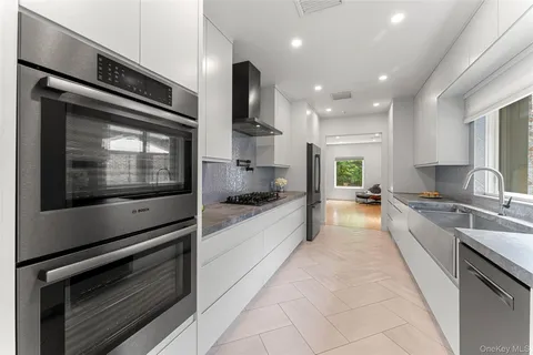 $1,800,000 | 15 Hudson Road East, Irvington, NY 10533