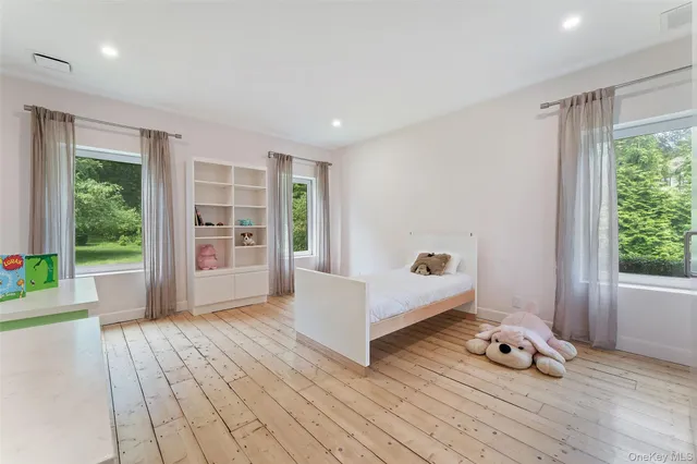 $1,800,000 | 15 Hudson Road East, Irvington, NY 10533