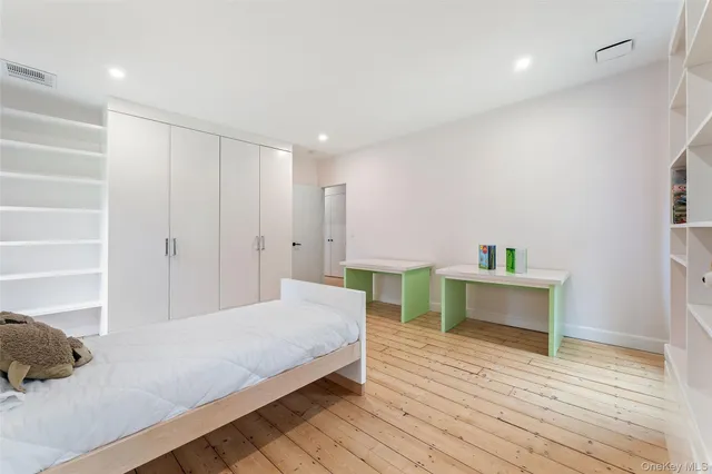 $1,800,000 | 15 Hudson Road East, Irvington, NY 10533