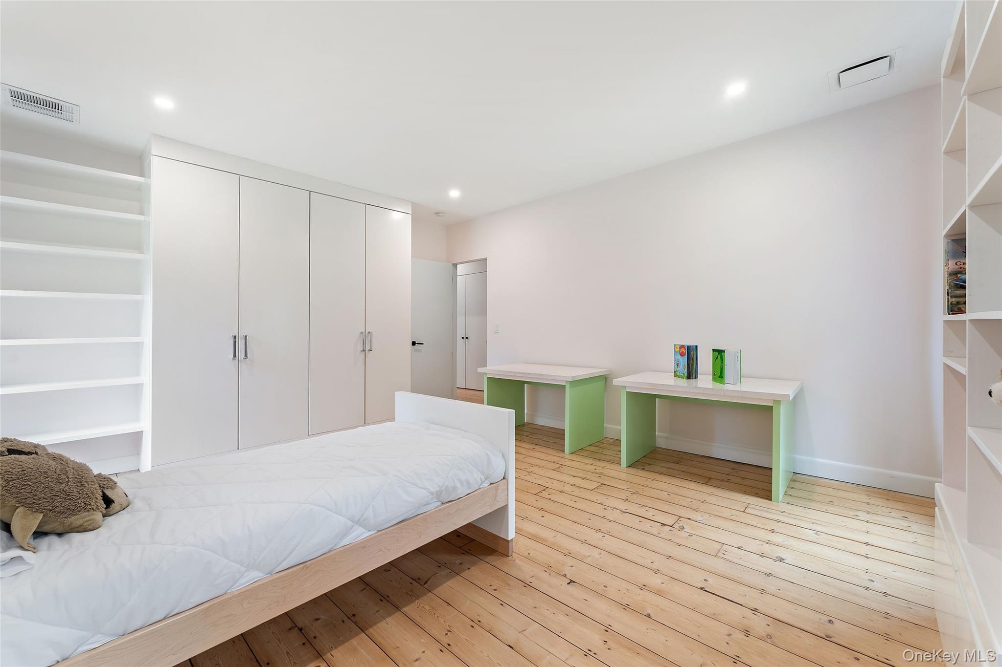 15 Hudson Road East Irvington, NY 10533 - Photo 22 of 49 Bedroom with custom build in closets.