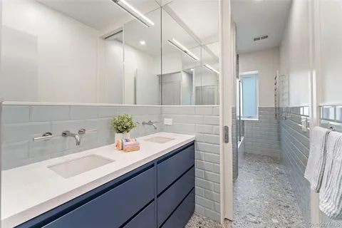 $1,800,000 | 15 Hudson Road East, Irvington, NY 10533