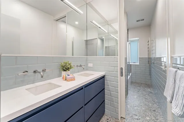 $1,800,000 | 15 Hudson Road East, Irvington, NY 10533